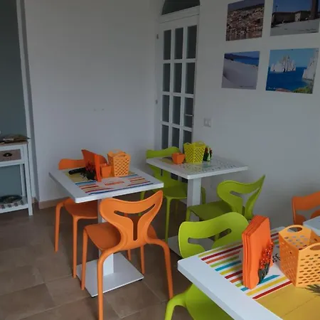 Paolo E Daniela Oda ve Kahvaltı *