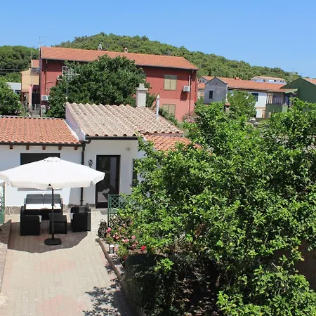 B&B Paolo E Daniela 카르보니아